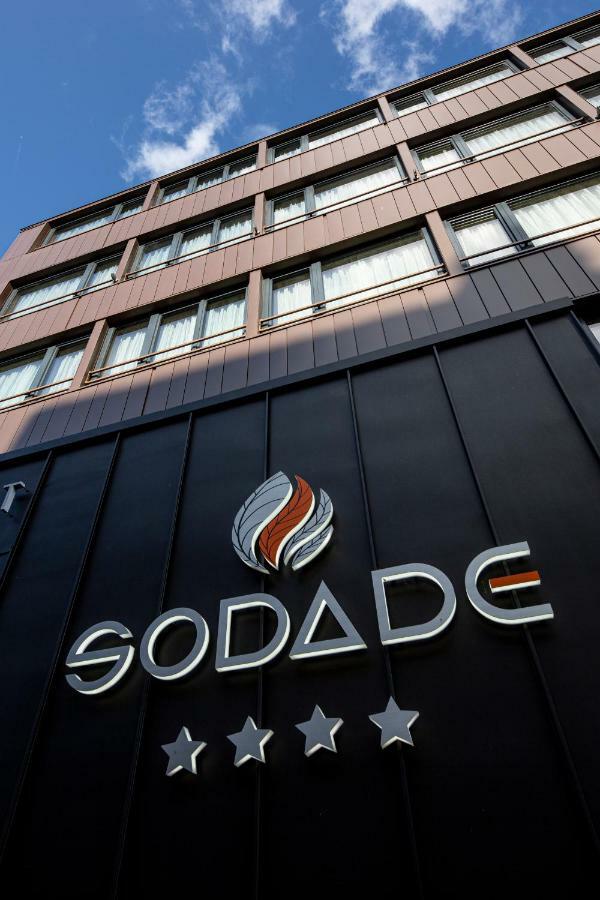 Hotel & Restaurant Sodade Chaudes-Aigues Exterior photo